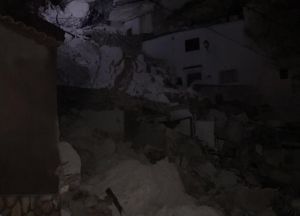 Estado en que quedó una de las viviendas Estado en que quedó una de las viviendas