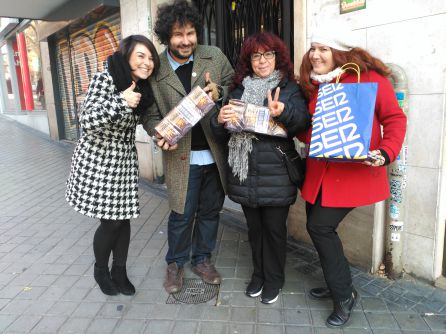 Mari Luz, la oyente que se ha llevado el lote de café la Estrella para un año. Mari Luz, la oyente que se ha llevado el lote de café la Estrella para un año.