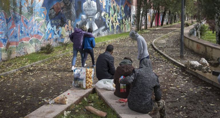 Menores tutelados por la Comunidad de Madrid que viven en la calle. Menores tutelados por la Comunidad de Madrid que viven en la calle.