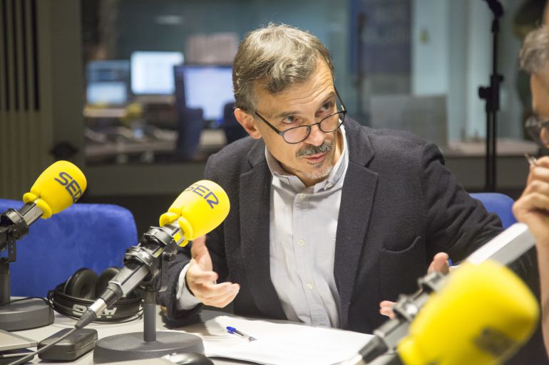 Podemos se ve obligado a explicar el cese de López en una carta a sus militantes Podemos se ve obligado a explicar el cese de López en una carta a sus militantes