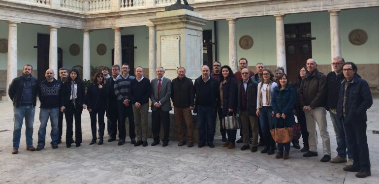 Presentación del acuerdo de los principales sindicatos para exigir la capacitación lingüística a todos los trabajadores públicos Presentación del acuerdo de los principales sindicatos para exigir la capacitación lingüística a todos los trabajadores públicos