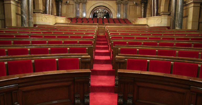 Salón de plenos del Parlament de Catalunya Salón de plenos del Parlament de Catalunya