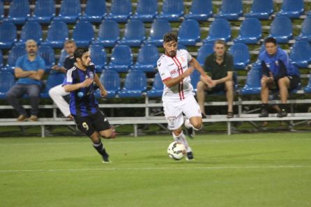 Forniés, en una acción del partido Forniés, en una acción del partido