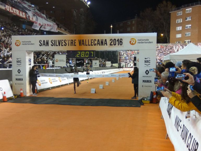 Victoria de Nguse Amlosom en la San Silvestre Vallecana Victoria de Nguse Amlosom en la San Silvestre Vallecana