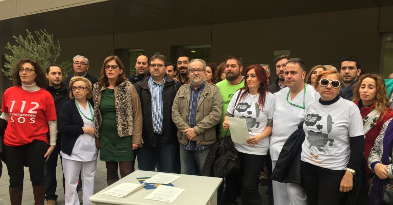 Miembros de las Plataforma en defensa de la sanidad pública durante la firma de su constitución. Miembros de las Plataforma en defensa de la sanidad pública durante la firma de su constitución.