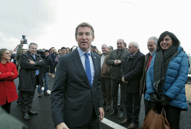 Feijóo ante Elena Candia, Balseiro y la conselleira Ethel Vázquez en la inauguración del tramo del VAP Costa Norte entre Viveiro y Xove Feijóo ante Elena Candia, Balseiro y la conselleira Ethel Vázquez en la inauguración del tramo del VAP Costa Norte entre Viveiro y Xove