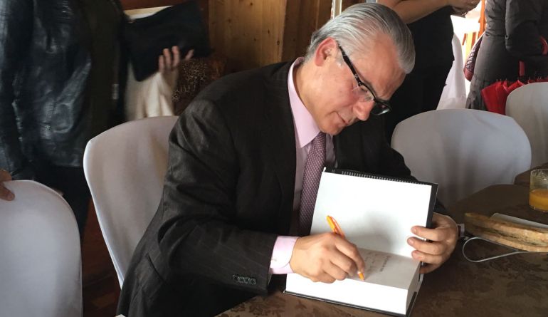 El Juez Garzón visita Vilagarcía de Arousa: La Memoria Histórica llevó a Garzón a Vilagarcía El Juez Garzón visita Vilagarcía de Arousa: La Memoria Histórica llevó a Garzón a Vilagarcía