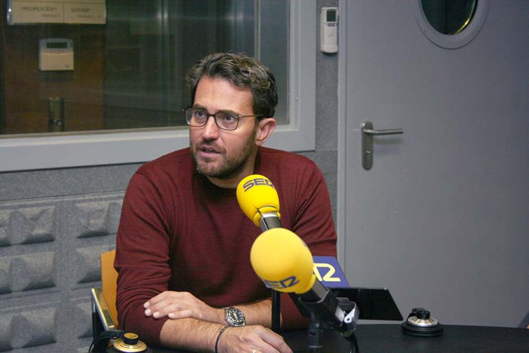 Máxim está en Vigo para presentar su último libro Máxim está en Vigo para presentar su último libro