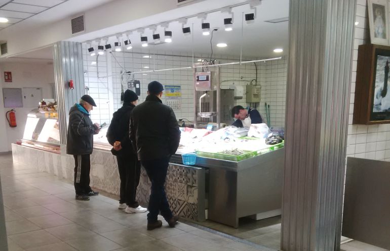 Imagen de la afluencia al mercado de Ronda del Carmen tras la campaña de Navidad Imagen de la afluencia al mercado de Ronda del Carmen tras la campaña de Navidad