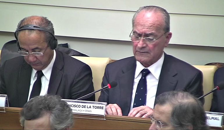 El alcalde, Francisco de la Torre, durante su intervención en la cumbre sobre refugiados del Vaticano El alcalde, Francisco de la Torre, durante su intervención en la cumbre sobre refugiados del Vaticano