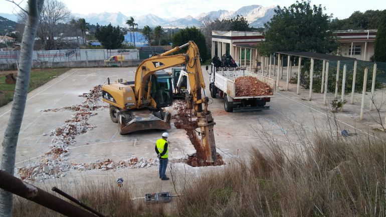 Obras de construcción del Centro de Día, junto al Centro Ocupacional de La Xara, gestionado por Aprosdeco. Obras de construcción del Centro de Día, junto al Centro Ocupacional de La Xara, gestionado por Aprosdeco.