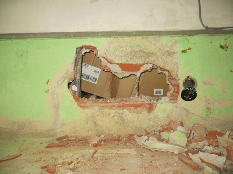 Butrón realizado para robar en un estanco de San Rafael Butrón realizado para robar en un estanco de San Rafael