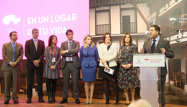 El presidente regional, Emiliano García-Page, durante la presentación del stand de Castilla-La Mancha El presidente regional, Emiliano García-Page, durante la presentación del stand de Castilla-La Mancha