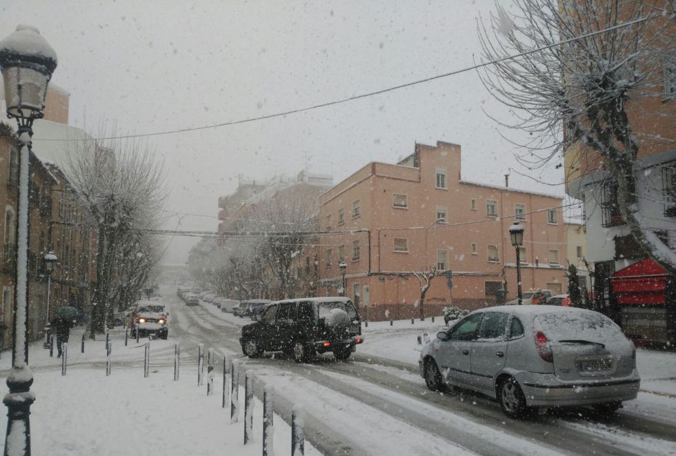 Fuerte nevada en la zona de Almansa (Albacete) Fuerte nevada en la zona de Almansa (Albacete)