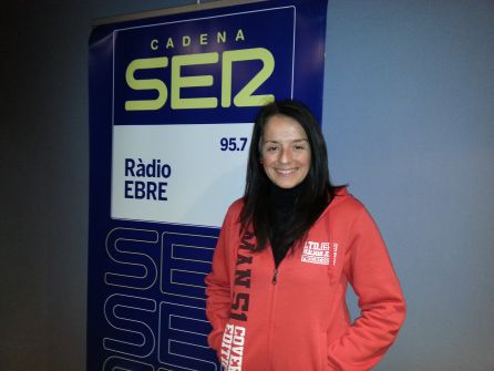 Montse Castellà, als estudis de Ràdio Ebre-Cadena SER Montse Castellà, als estudis de Ràdio Ebre-Cadena SER
