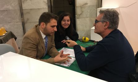 Pedro Melguizo entrevista a Juan Antonio Parrilla, director de Marketing de Picualia, y a Rosa Vañó, directora comercial de Castillo de Canena. Pedro Melguizo entrevista a Juan Antonio Parrilla, director de Marketing de Picualia, y a Rosa Vañó, directora comercial de Castillo de Canena.