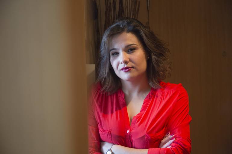 La portavoz de los afectados por la venta de viviendas públicas del Ayuntamiento de Madrid a un fondo buitre cuando gobernaba Ana Botella pide una solución para todos los vecinos. La portavoz de los afectados por la venta de viviendas públicas del Ayuntamiento de Madrid a un fondo buitre cuando gobernaba Ana Botella pide una solución para todos los vecinos.