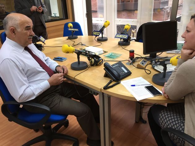Alberto Garre: "Mantenerse en un cargo con la presunción de indecencia social encima es una irresponsabilidad" Alberto Garre: "Mantenerse en un cargo con la presunción de indecencia social encima es una irresponsabilidad"