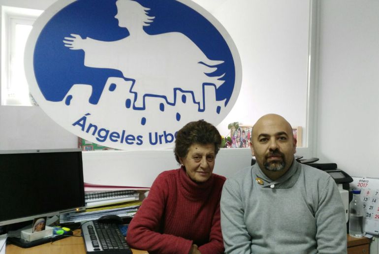 Angeles Ramos e Ismael Ahamdanec en la sede de la Asociación 'Angeles Urbanos' Angeles Ramos e Ismael Ahamdanec en la sede de la Asociación 'Angeles Urbanos'