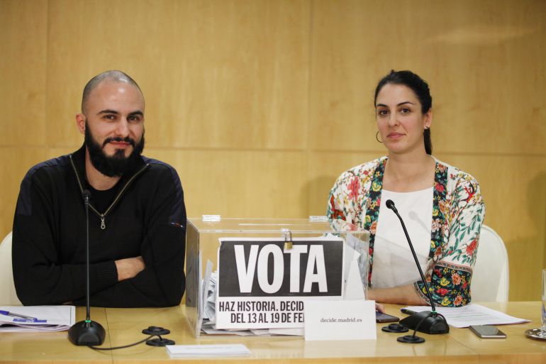 Presentación de la primera votación ciudadana de Madrid. Rita Maestre, portavoz del Gobierno municipal y Miguel Arana, director del proyecto de Participación Ciudadana Presentación de la primera votación ciudadana de Madrid. Rita Maestre, portavoz del Gobierno municipal y Miguel Arana, director del proyecto de Participación Ciudadana