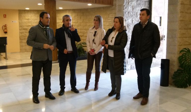 Acuerdo del traslado del CADE de Mengíbar Acuerdo del traslado del CADE de Mengíbar