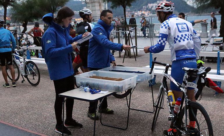 Imagen de la inscripción de un triatlon disputado en San Sebastián Imagen de la inscripción de un triatlon disputado en San Sebastián