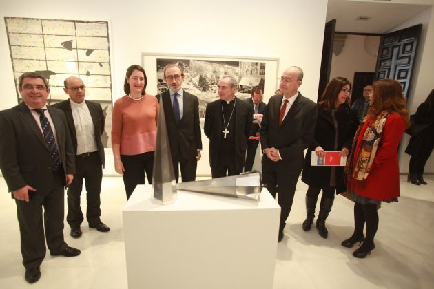 Las autoridades durante la inauguración de la muestra en Málaga este jueves Las autoridades durante la inauguración de la muestra en Málaga este jueves