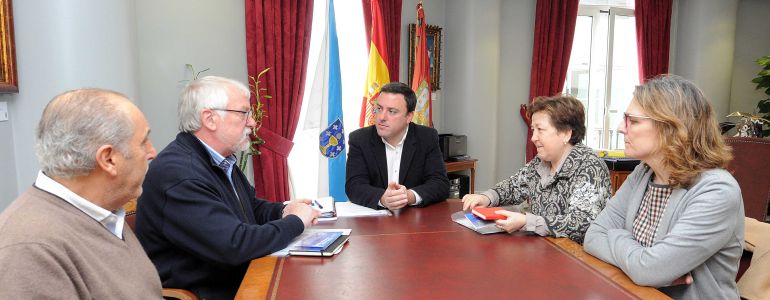 La Diputación se reune con la Asociación Isabel Zendal La Diputación se reune con la Asociación Isabel Zendal