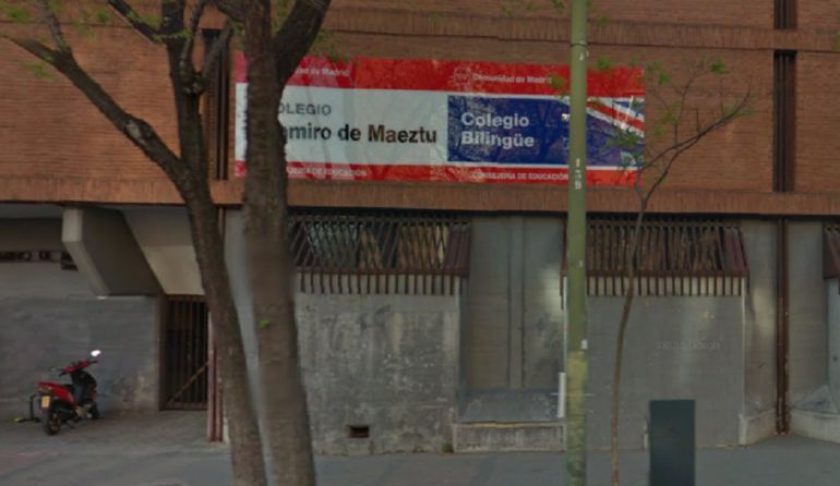 Entrada del colegio bilingüe Ramiro de Maeztu Entrada del colegio bilingüe Ramiro de Maeztu