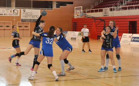 El Elda Prestigio atacó con acierto la defensa visitante El Elda Prestigio atacó con acierto la defensa visitante