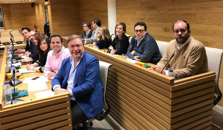 Los ediles del PP en el salón de Plenos Los ediles del PP en el salón de Plenos