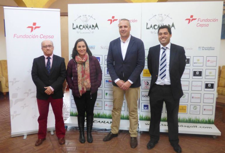 Un momento de la presentación. Un momento de la presentación.
