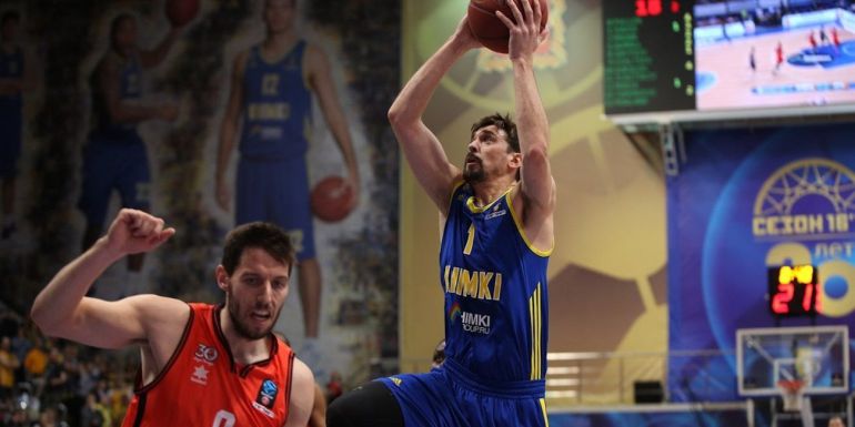 El Khimki vence al Valencia Basket en Moscú. El Khimki vence al Valencia Basket en Moscú.