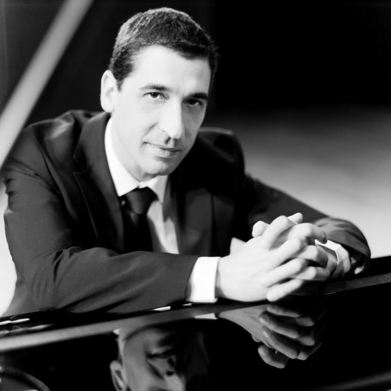 Música Clásica Málaga: “La música clásica debe adaptarse al mundo de la imagen para que llegue a todos los públicos” Música Clásica Málaga: “La música clásica debe adaptarse al mundo de la imagen para que llegue a todos los públicos”