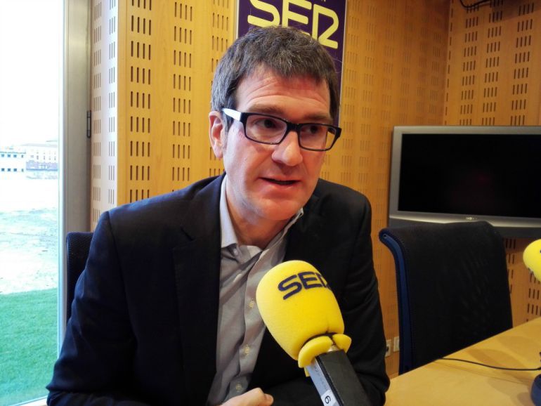 Urtaran pide a Rajoy que reconozca como víctimas del terrorismo a las del 3 de marzo Urtaran pide a Rajoy que reconozca como víctimas del terrorismo a las del 3 de marzo