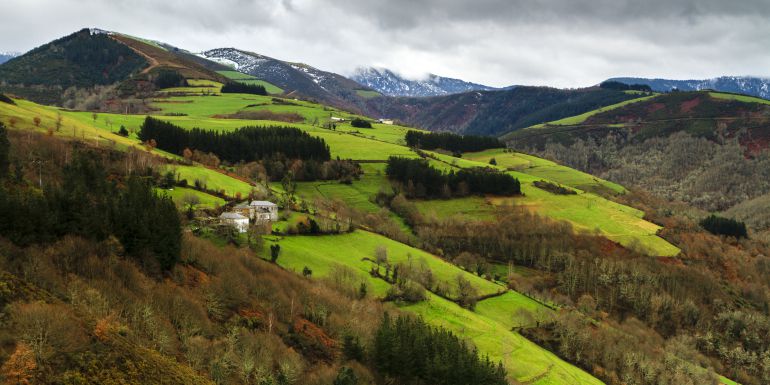 Os Ancares-Courel es uno de los geodestinos en los que pivotará el plan estratégico de turismo de Lugo Os Ancares-Courel es uno de los geodestinos en los que pivotará el plan estratégico de turismo de Lugo