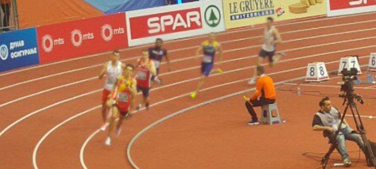 Lucas Búa en los últimos metros de la eliminatoria del viernes ganada por el toledano Lucas Búa en los últimos metros de la eliminatoria del viernes ganada por el toledano