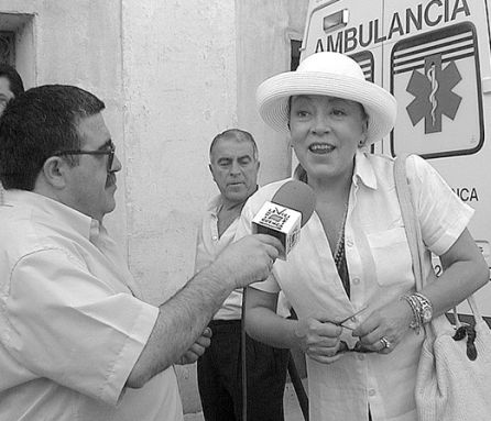 José Vicente Ávila entrevista a Mary Carmen para TeleCuenca. José Vicente Ávila entrevista a Mary Carmen para TeleCuenca.