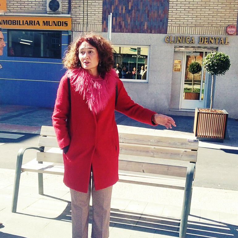 Gloria Fernández Merayo en la Plaza Sánchez Albornoz Gloria Fernández Merayo en la Plaza Sánchez Albornoz