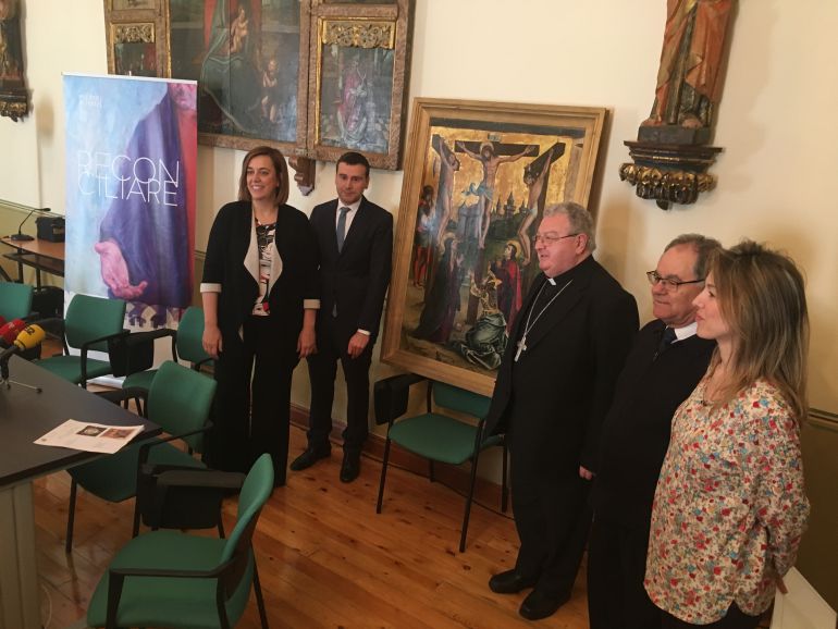Presentación de las obras con que la Diócesis de Palencia participa en la Edades del Hombre de este año en Cuéllar Presentación de las obras con que la Diócesis de Palencia participa en la Edades del Hombre de este año en Cuéllar