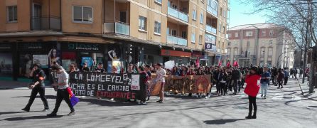 Imagen de la manifestación en su paso por la Calle de la Amargura Imagen de la manifestación en su paso por la Calle de la Amargura