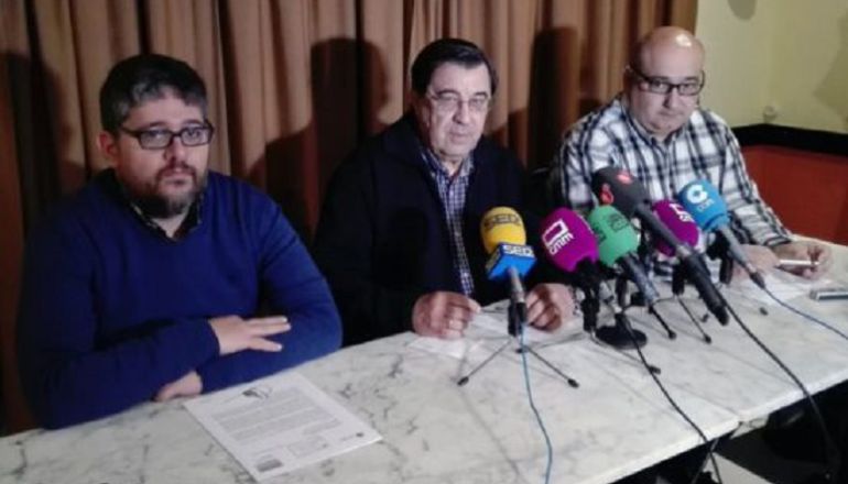 Ramón Martín-Lara, presidente del Partido IBER ( centro ) Ramón Martín-Lara, presidente del Partido IBER ( centro )