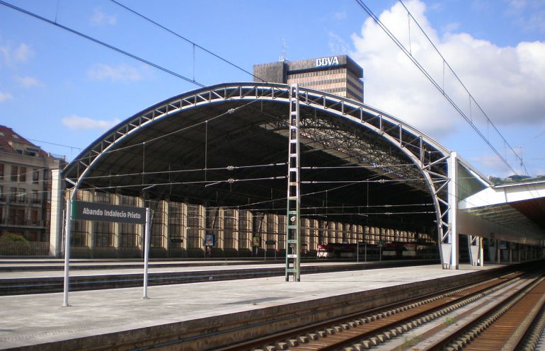 "Conservar la marquesina de la Estación de Abando es de sentido común" "Conservar la marquesina de la Estación de Abando es de sentido común"