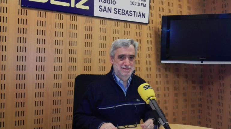 El portavoz del PP en Juntas Generales de Gipuzkoa, Juan Carlos Cano, en los micrófonos de Hoy por Hoy San Sebastián. El portavoz del PP en Juntas Generales de Gipuzkoa, Juan Carlos Cano, en los micrófonos de Hoy por Hoy San Sebastián.