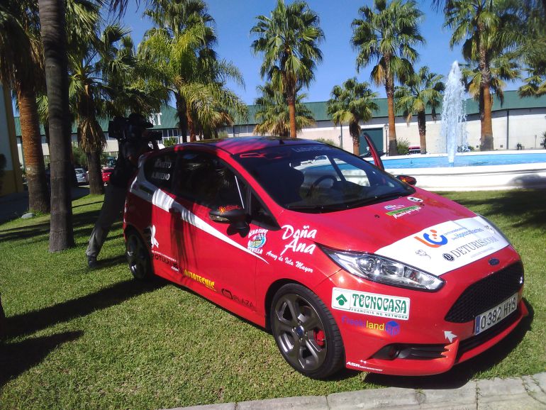 Imagen de la presentación de uno de os coches que participaron en la última edición de la Subida a Algar Imagen de la presentación de uno de os coches que participaron en la última edición de la Subida a Algar