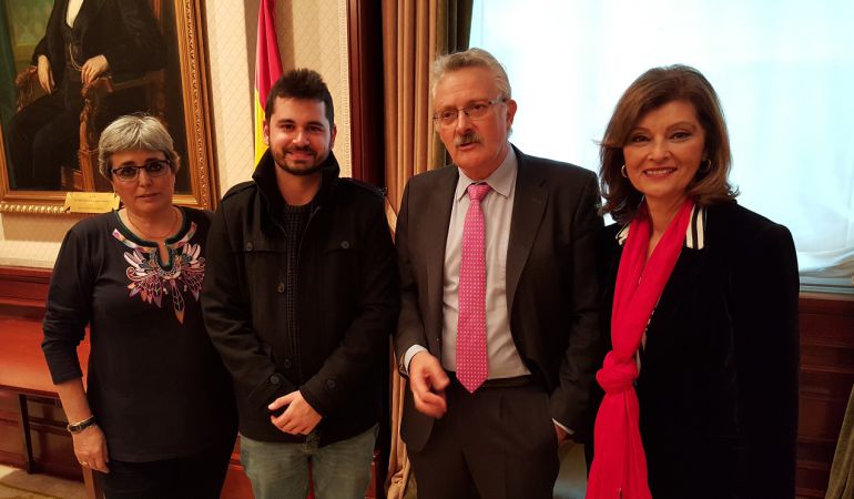 Los socialistas han registrado la pregunta en el Congreso Los socialistas han registrado la pregunta en el Congreso