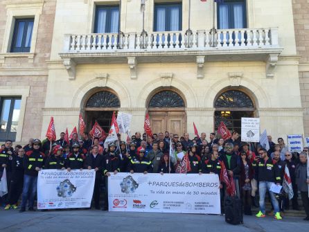 Alcaldes y bomberos de la provincia han pedido más parques ante Diputación Alcaldes y bomberos de la provincia han pedido más parques ante Diputación