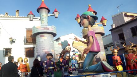 Falla Les Roques. Falla Les Roques.
