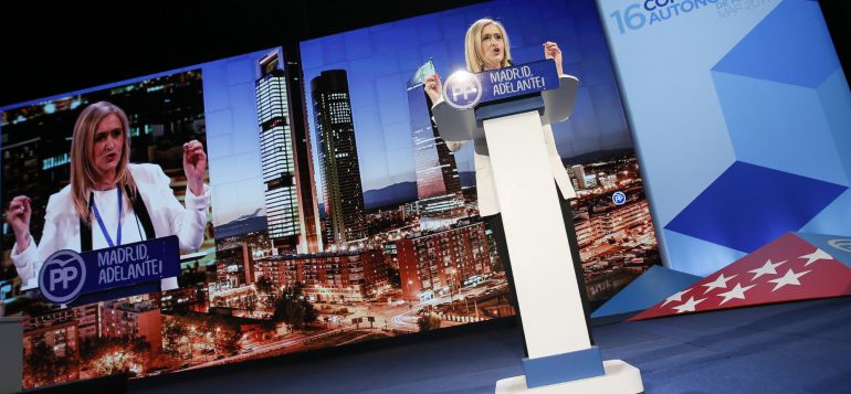 La presidenta de la Comunidad de Madrid, Cristina Cifuentes, durante su intervención en la segunda jornada del XVI Congreso del PP de Madrid. La presidenta de la Comunidad de Madrid, Cristina Cifuentes, durante su intervención en la segunda jornada del XVI Congreso del PP de Madrid.