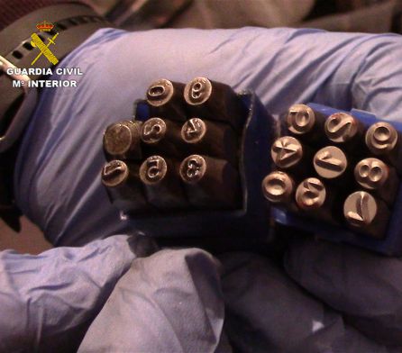 Se ha recuperado numeroso material robado. Se ha recuperado numeroso material robado.